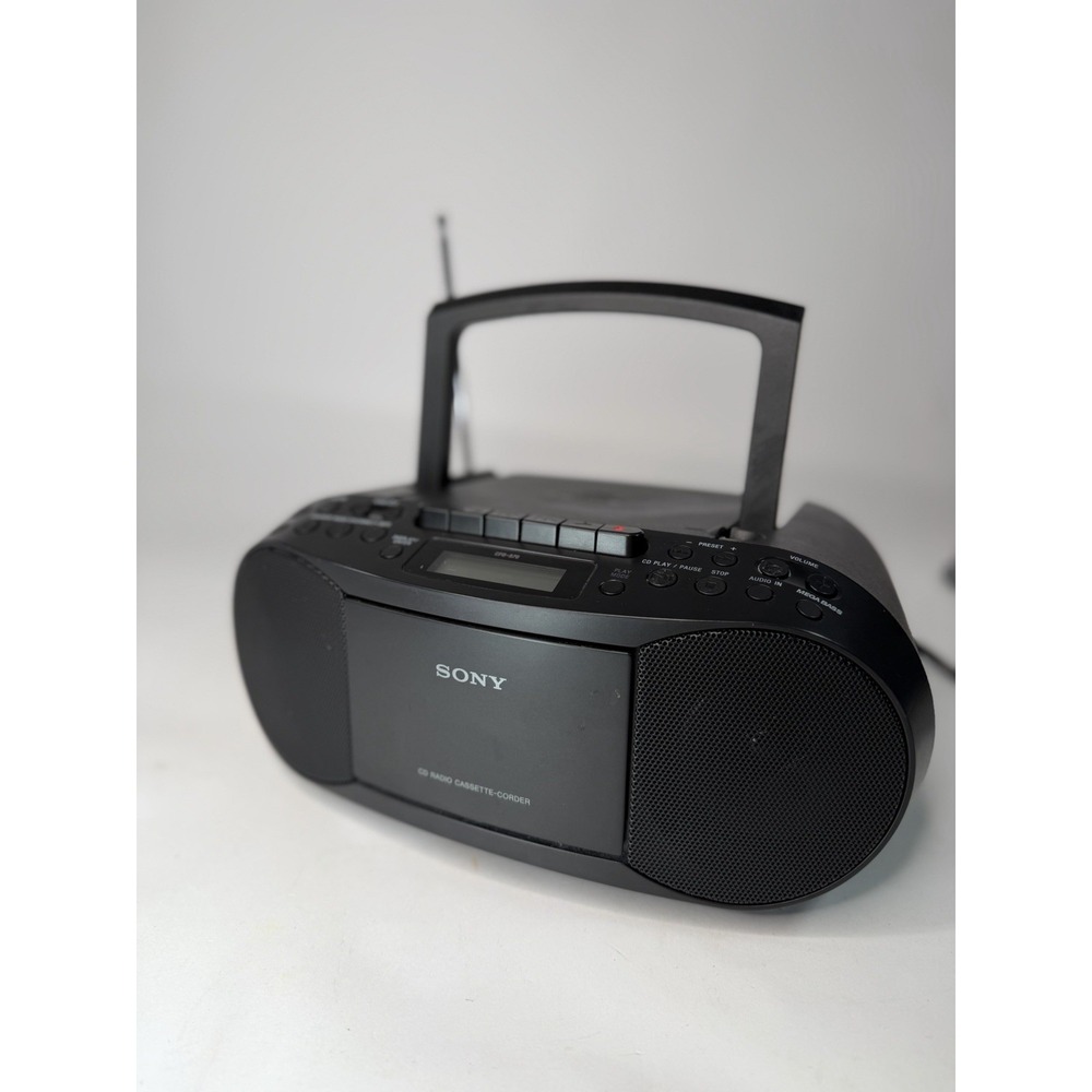 Sony CFD-S70 CD Cassette Boombox AM FM Radio Mega Bass MP3 Tested Working
